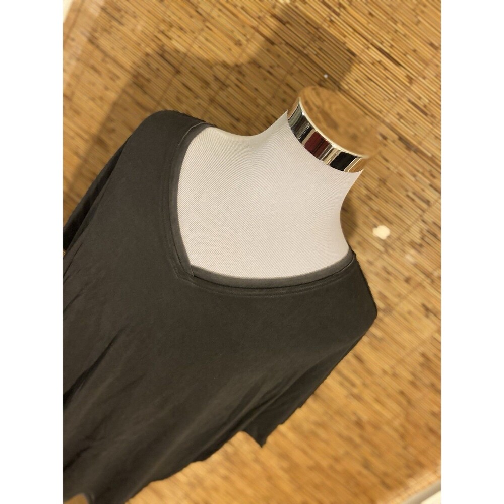 Z Supply Mischa Sleek Women’s Top V Neck Shirt Size Large Black Blouse - Picture 2 of 10